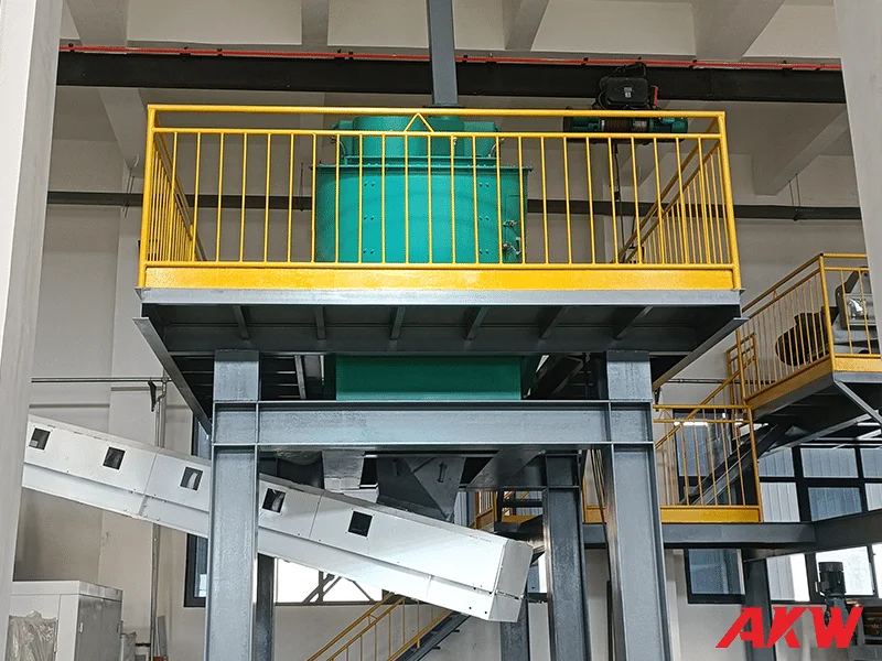 Mezcladora intensiva para materiales refractarios