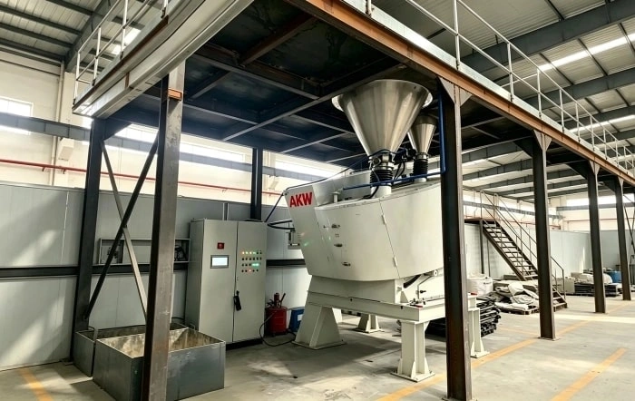 Mezclador Intensivo De 750L Para Granulación De Fundente De Soldadura - Proyecto India | AKW